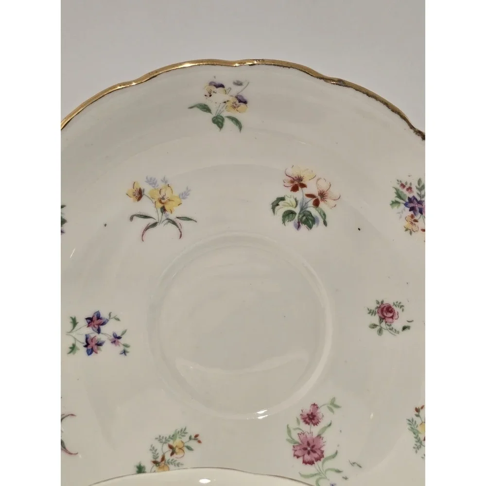 *flawed* Colclough Bone China Cup & Saucer Set Floral Gold Trim England Vintage